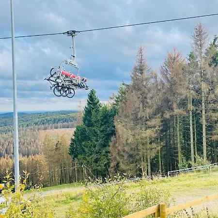 Maisonnette Am Bikepark Winterberg Mit Terrasse Loggia Garage Exterior photo